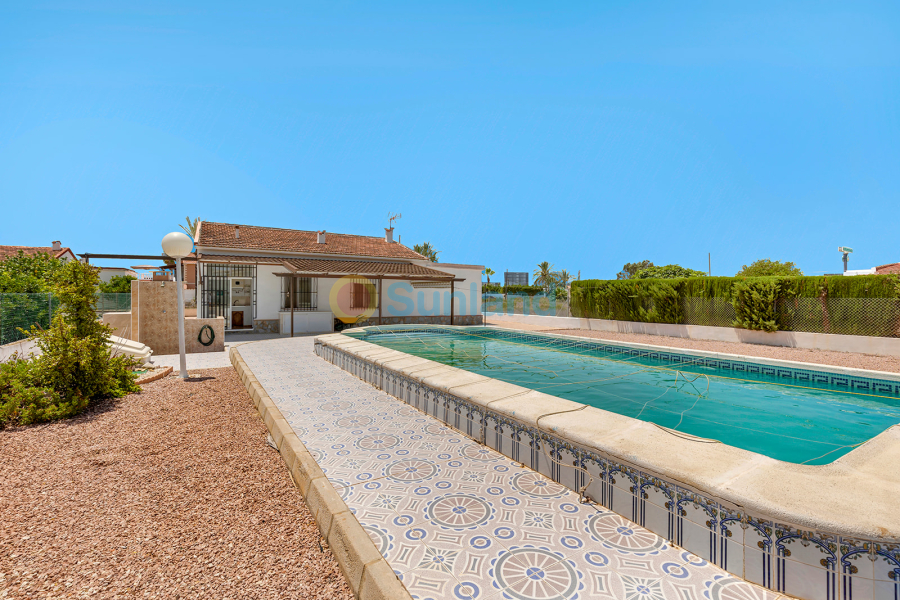 Resale - Villa - San Fulgencio