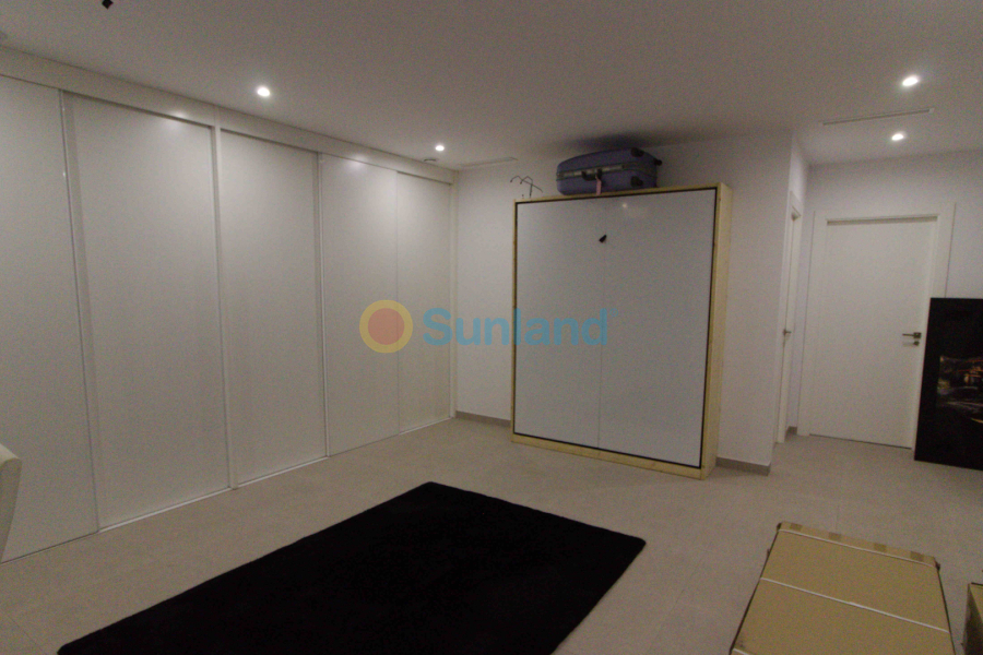 Resale - V - Benijofar