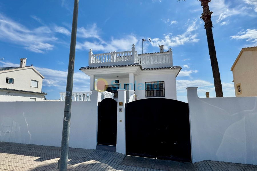 Segunda mano - Chalet - Torrevieja - Los Altos*