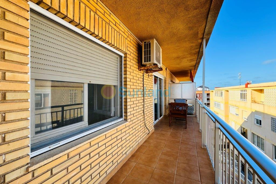 Resale - Apartment - La Mata