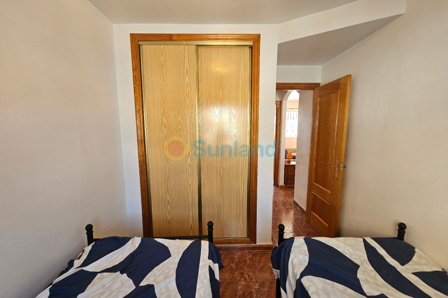 Resale - Apartment - La Zenia - Amapolas