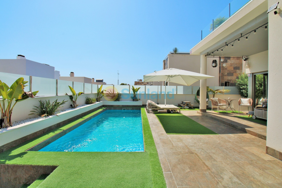 Använda fastigheter - Villa - Villamartin