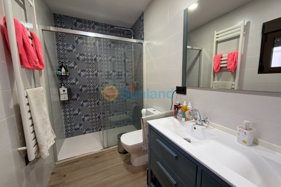 Resale - Villa - Dolores - 