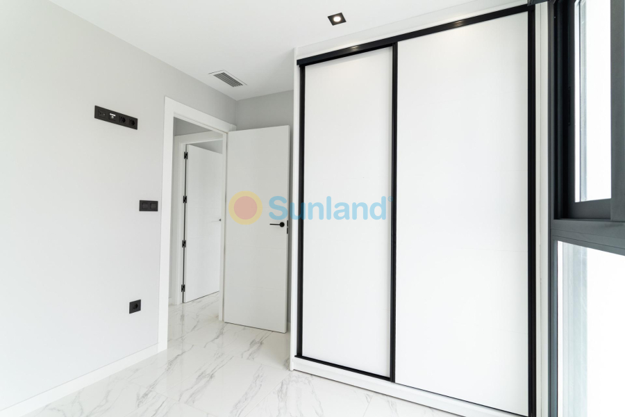 Nueva construcción  - Chalet - Orihuela Costa - Punta Prima