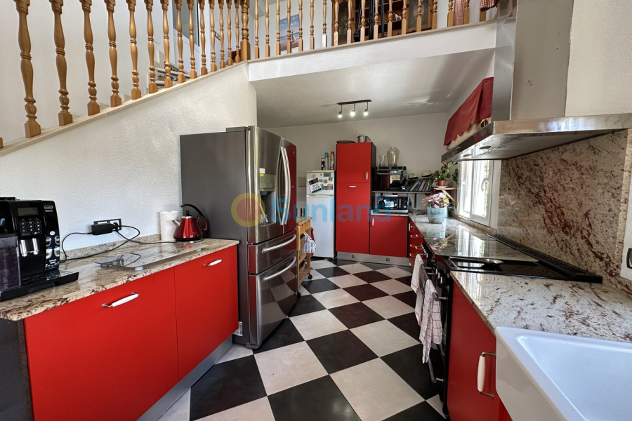 Resale - V - Las Ramblas