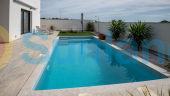 Resale - Villa - Orihuela costa - 