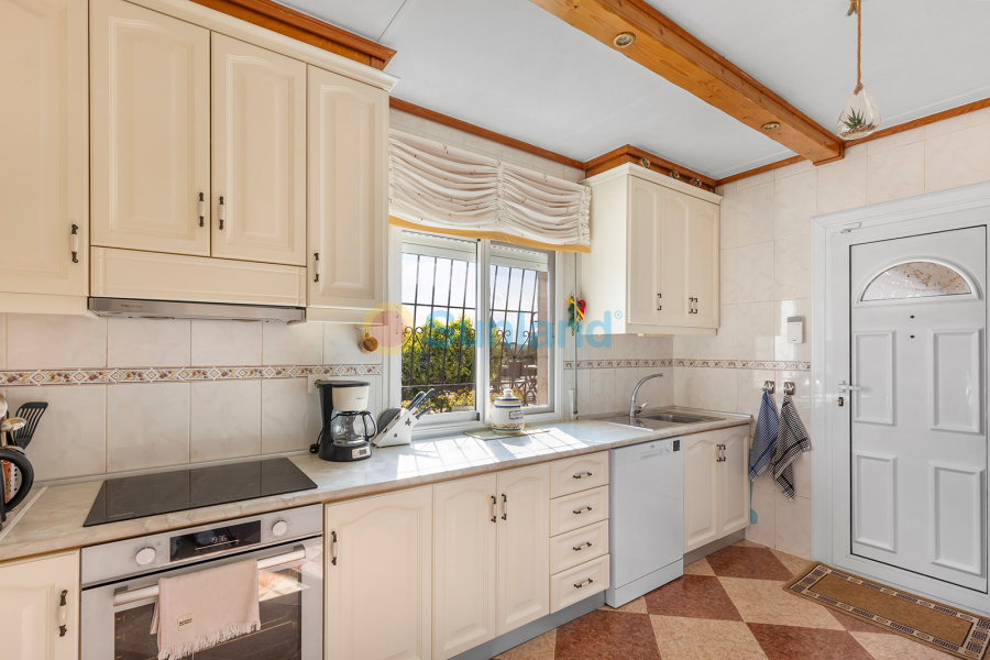 Resale - Villa - San Javier - 