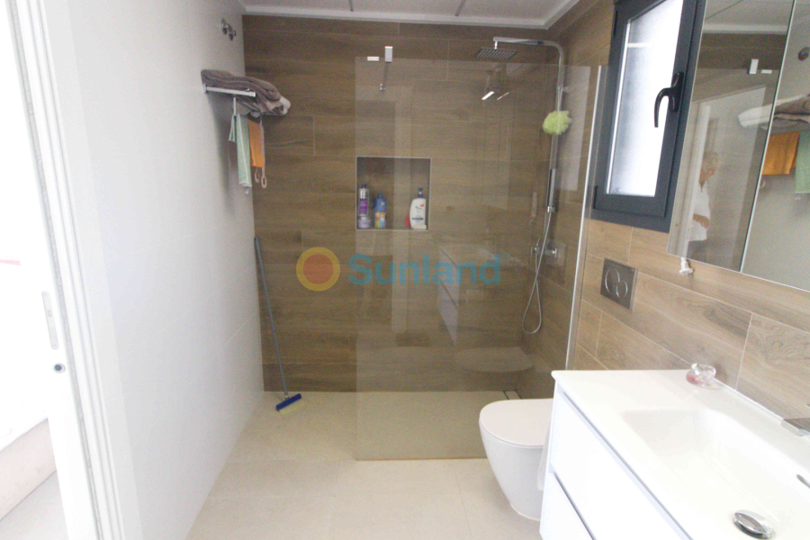 Resale - V - Benijofar