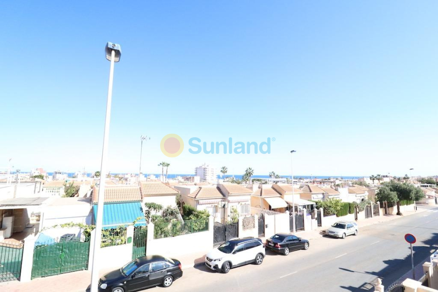 Använda fastigheter - Terraced house - Torrevieja - Las Calas