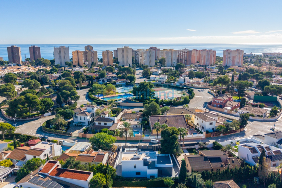 Вторичка - Bилла - Campoamor