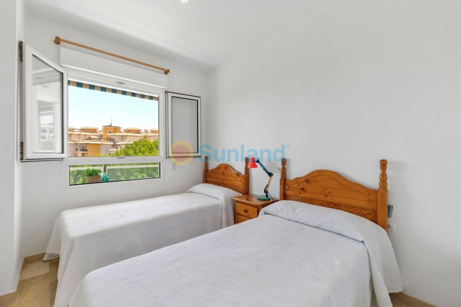 Resale - Apartment - Orihuela Costa - Altos de Campoamor