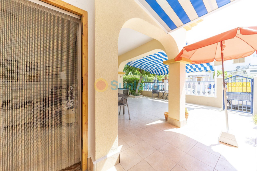 Resale - Apartamento - Torrevieja - La Mata
