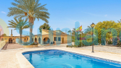 Resale - Villa - Albatera