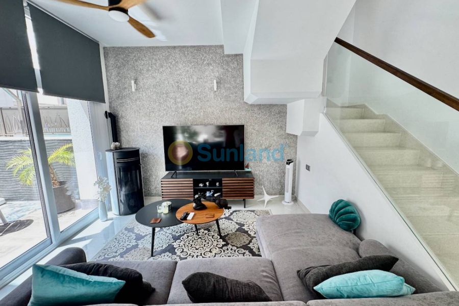 Resale - Villa - Ciudad Quesada