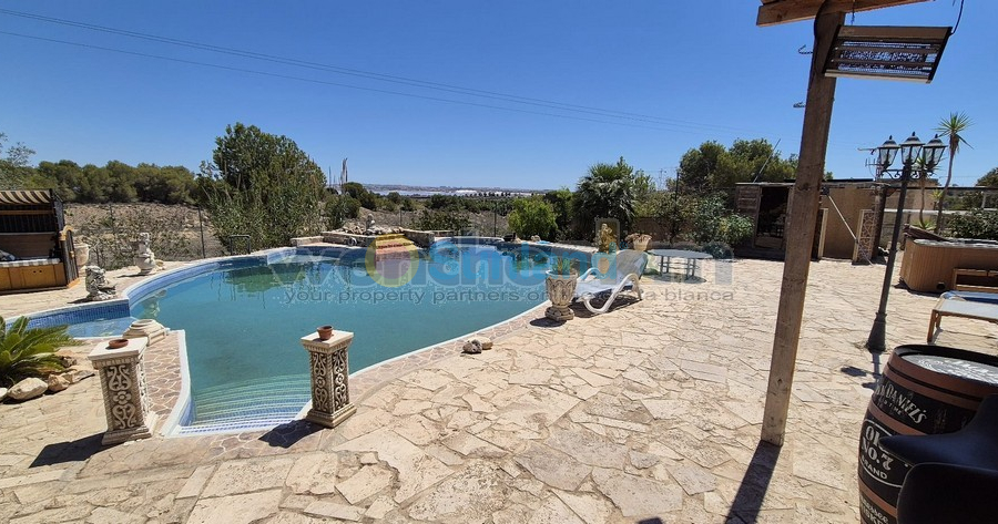 Använda fastigheter - Villa - Torrevieja - Los Balcones