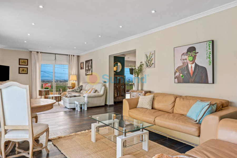 Använda fastigheter - Villa - Algorfa - Castillo de montemar