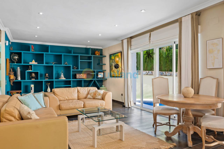 Använda fastigheter - Villa - Algorfa - Castillo de montemar