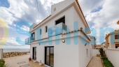Använda fastigheter - Villa - Torrevieja - La Mata