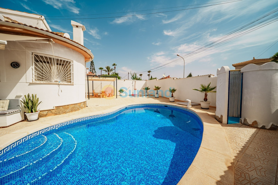 Resale - Villa - Ciudad Quesada