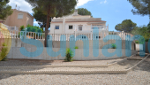 Resale - Villa - Orihuela costa - 