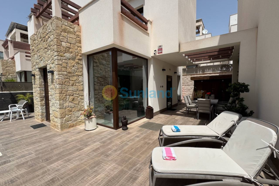 Resale - Villa - Ciudad Quesada