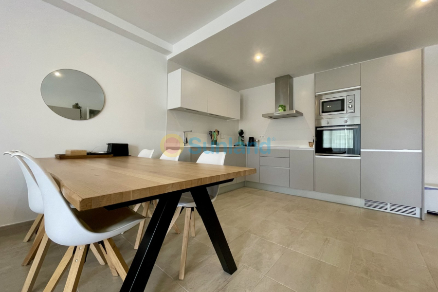 Resale - Apartments - Orihuela costa - 
