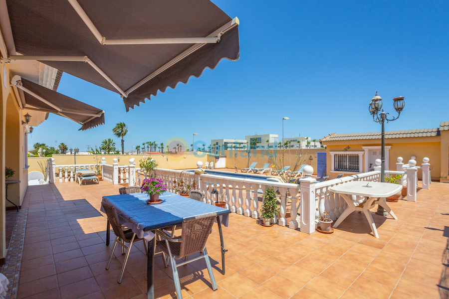 Använda fastigheter - Villa - Torrevieja - Los Balcones