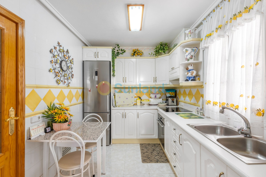 Brukte eiendommer - Villa - Torrevieja - Zona los Frutales