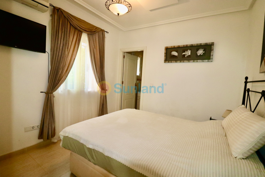 Segunda mano - Chalet - Guardamar del Segura - El Raso