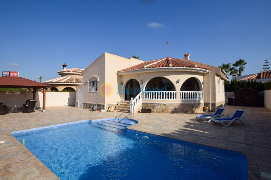 Resale - Detached Villa - Benijófar - Monte Azul/ El Dorado