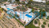 Resale - Villa - Albatera