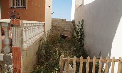 Verkauf - Finca / Country Property - Daya Nueva - pueblo