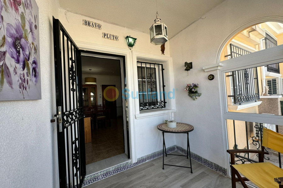 Resale - Villa - Orihuela Costa - Villamartin