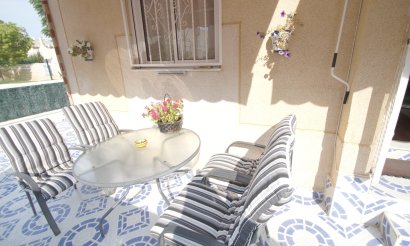 Använda fastigheter - Villa - Torrevieia - Torrevieja