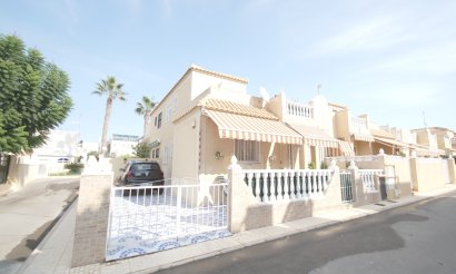 Använda fastigheter - Villa - Torrevieia - Torrevieja