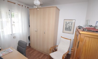 Använda fastigheter - Villa - Torrevieia - Torrevieja