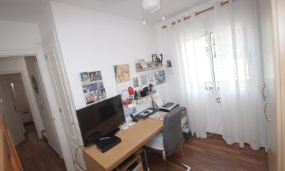 Använda fastigheter - Villa - Torrevieia - Torrevieja