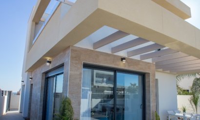 Nueva construcción  - Chalet - Los Montesinos - La Herrada