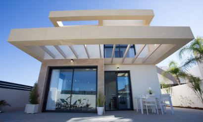 Nueva construcción  - Chalet - Los Montesinos - La Herrada