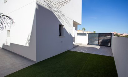 Nueva construcción  - Chalet - Los Montesinos - La Herrada