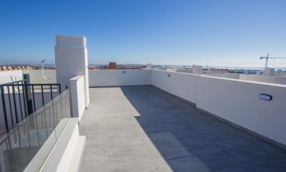 Nueva construcción  - Chalet - Los Montesinos - La Herrada