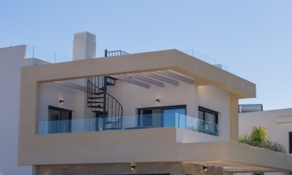 Nueva construcción  - Chalet - Los Montesinos - La Herrada