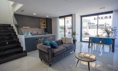 Nueva construcción  - Chalet - Los Montesinos - La Herrada