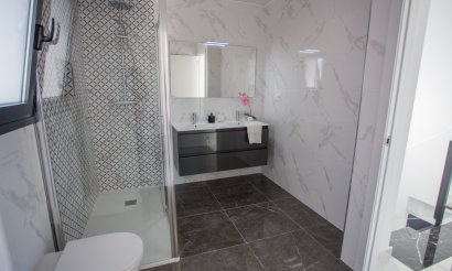 Nueva construcción  - Chalet - Los Montesinos - La Herrada