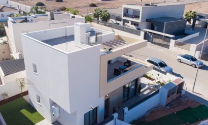 Nueva construcción  - Chalet - Los Montesinos - La Herrada