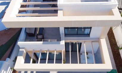 Nueva construcción  - Chalet - Los Montesinos - La Herrada