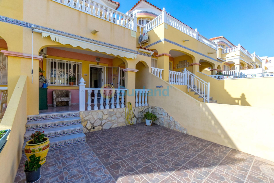 Segunda mano - Terraced house - Orihuela Costa - Las Filipinas