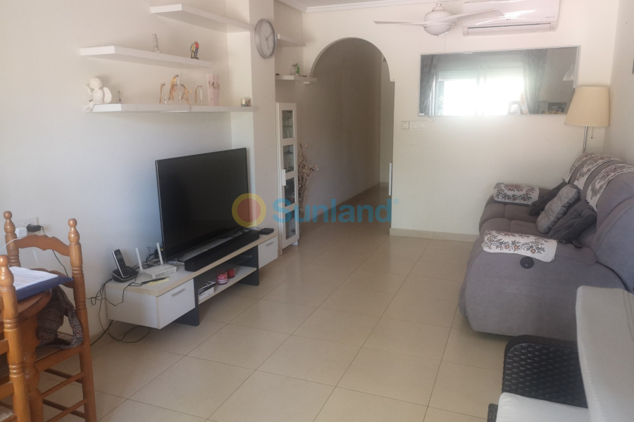 Resale - Apartment / flat - Los Montesinos