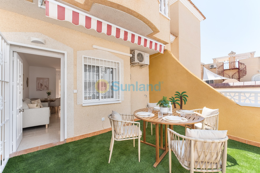 Resale - Townhouse - Orihuela Costa - Villamartín