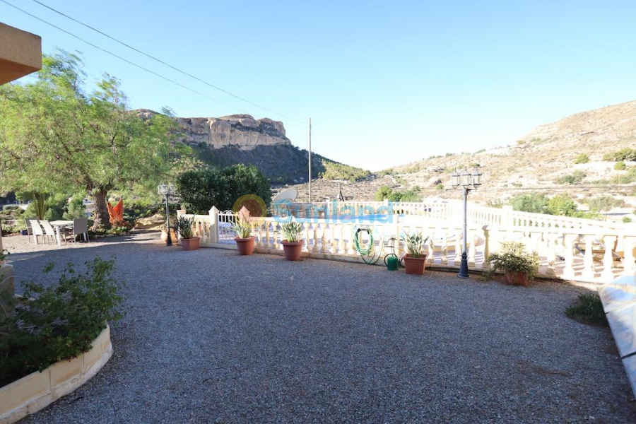 Resale - Villa - Crevillent - Crevillente